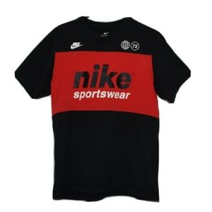 Nike Sportswear Shirt